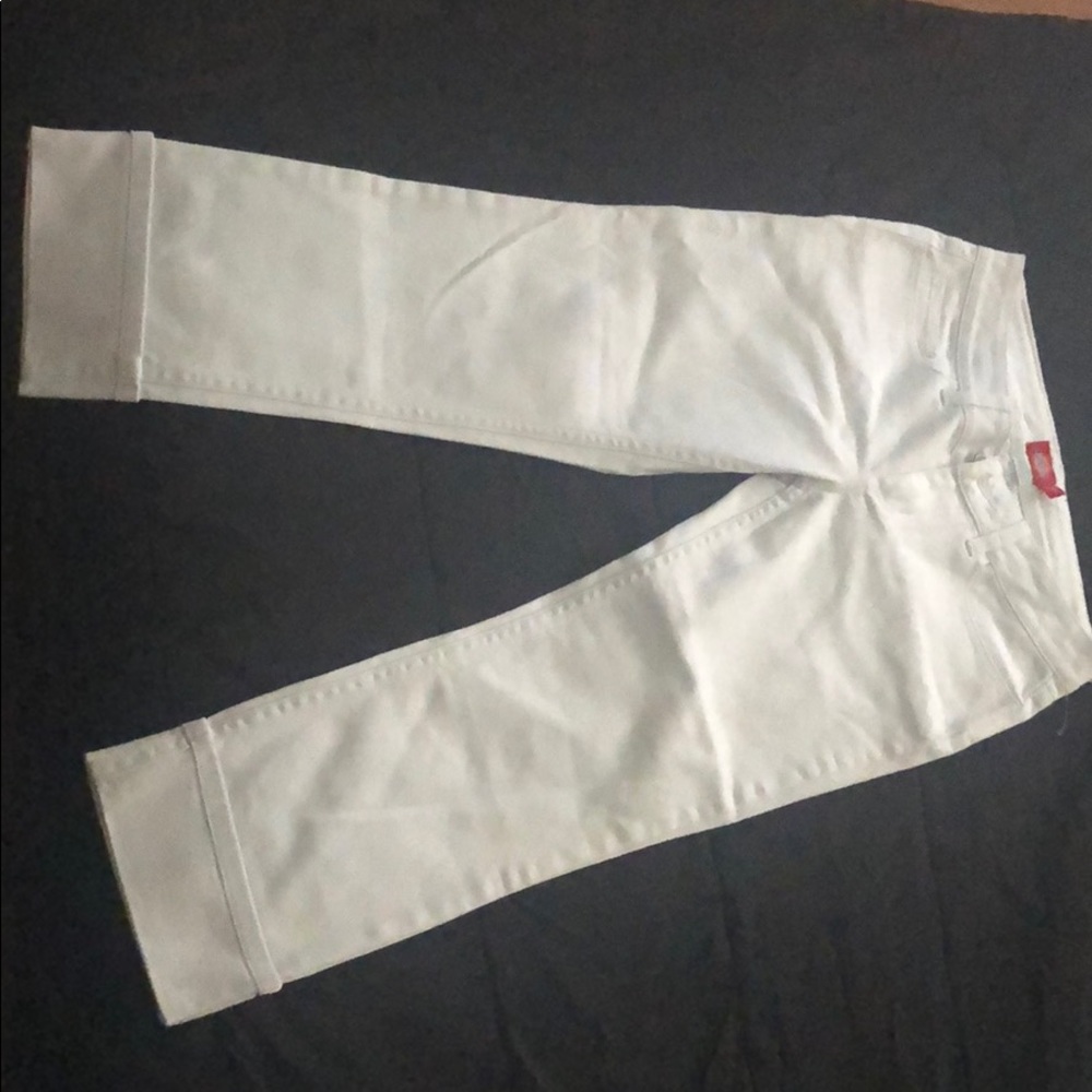 White dickies capris.